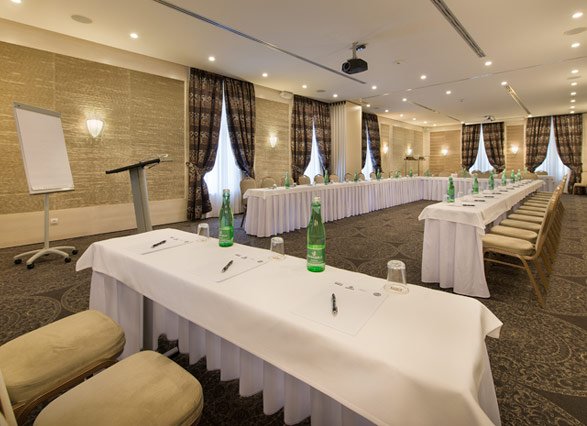 Konferencie